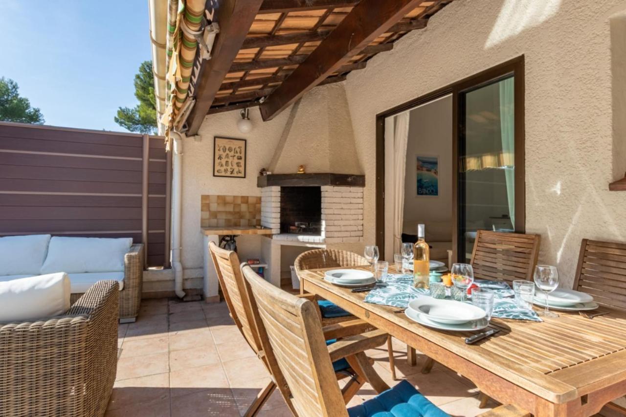 Appartamento Nice Apt For 4 With Terrace And Pool Bandol Esterno foto