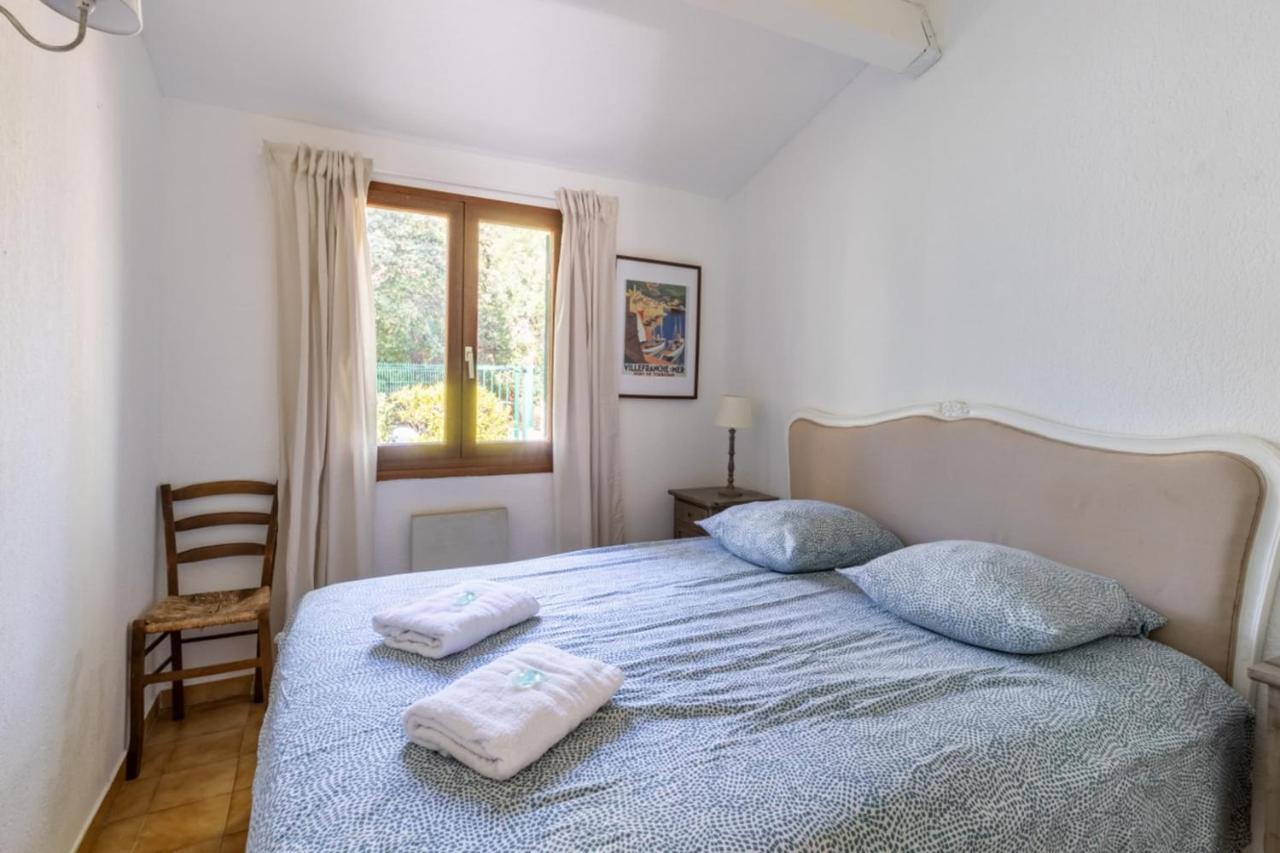 Appartamento Nice Apt For 4 With Terrace And Pool Bandol Esterno foto